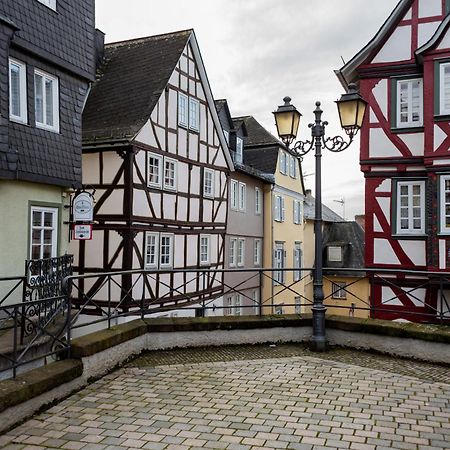 Altstadt Apartment Am Dom Wetzlar, 1 Zi, Kueche, Bad Mit Parkplatz Am Grundstueck Luaran gambar